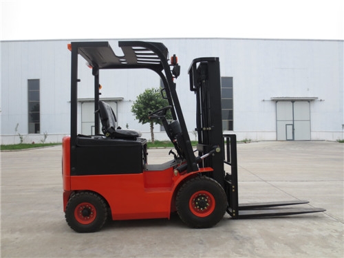 1.5-1.8tons Electric Forklift Truck